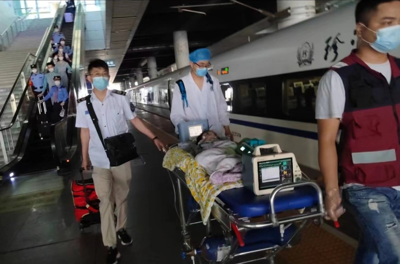 博乐市高铁转运公司